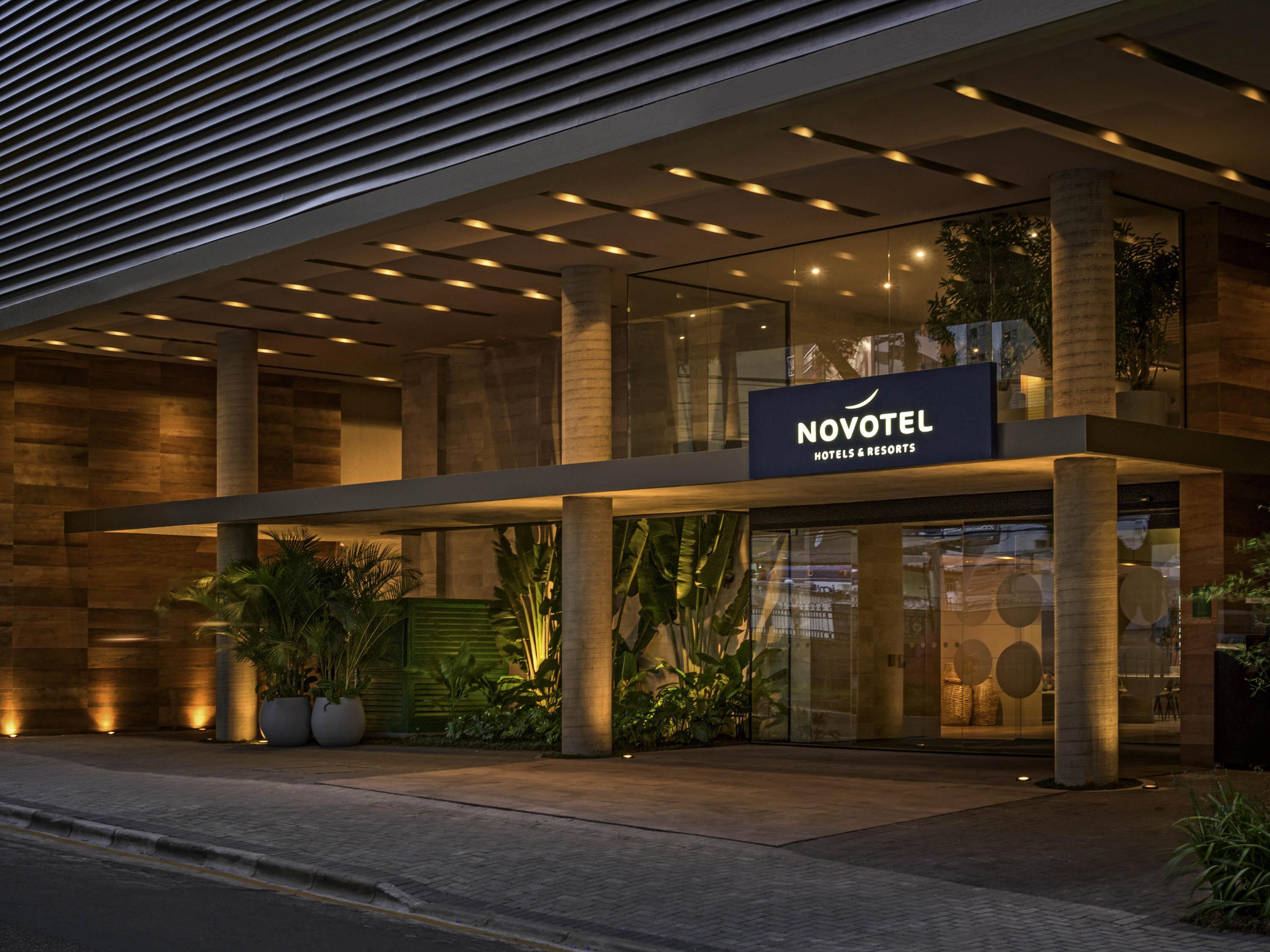 Novotel Curitiba Batel Exterior photo